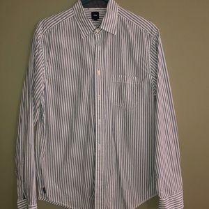 Men’s gap shirt